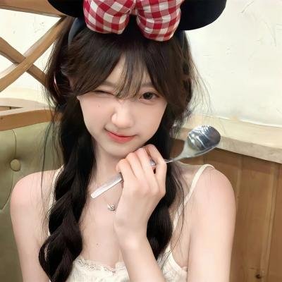 玫瑰园里的老少爷们儿